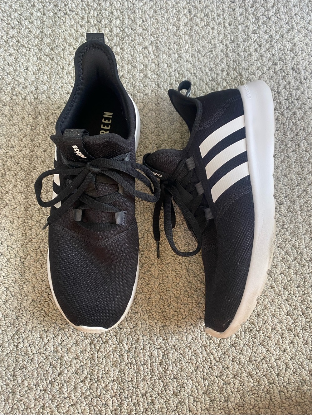 Women’s Adidas Cloud
